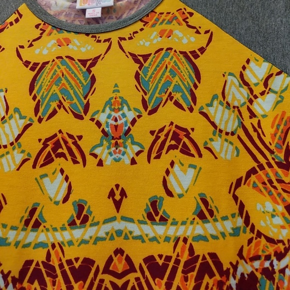 🆕 LuLaRoe Randy T - Picture 2 of 4